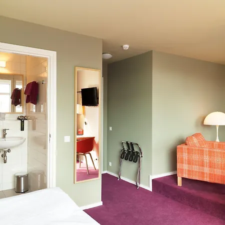 The Neighbour's Magnolia 3* Amsterdam