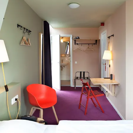 The Neighbour's Magnolia Hotel 3*