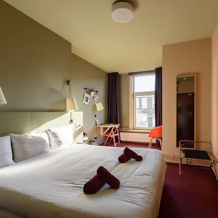 The Neighbour's Magnolia Hotel 3*