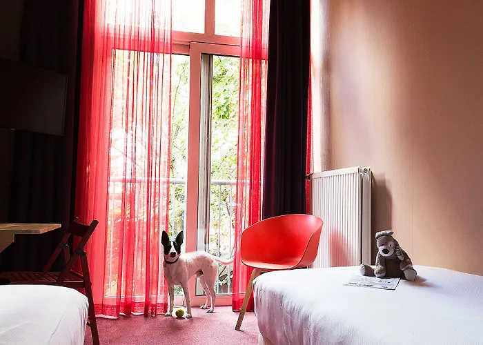 The Neighbour's Magnolia Hotel 3*