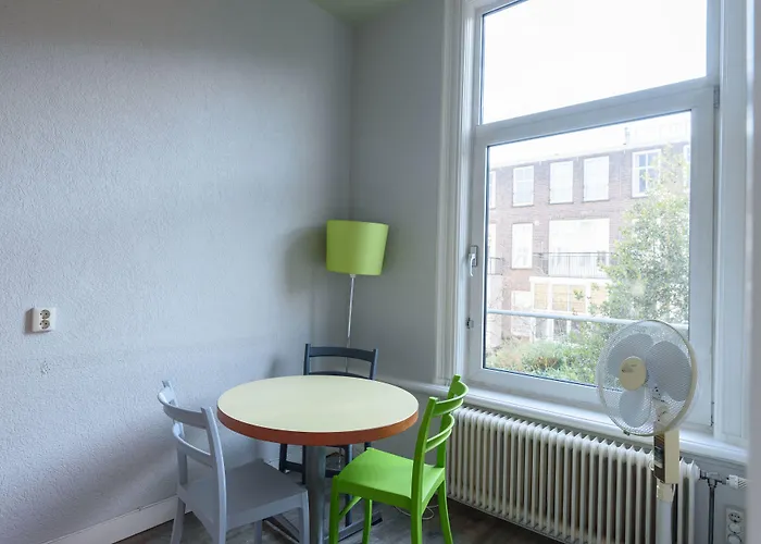 The Neighbour's Magnolia 3* Amsterdam