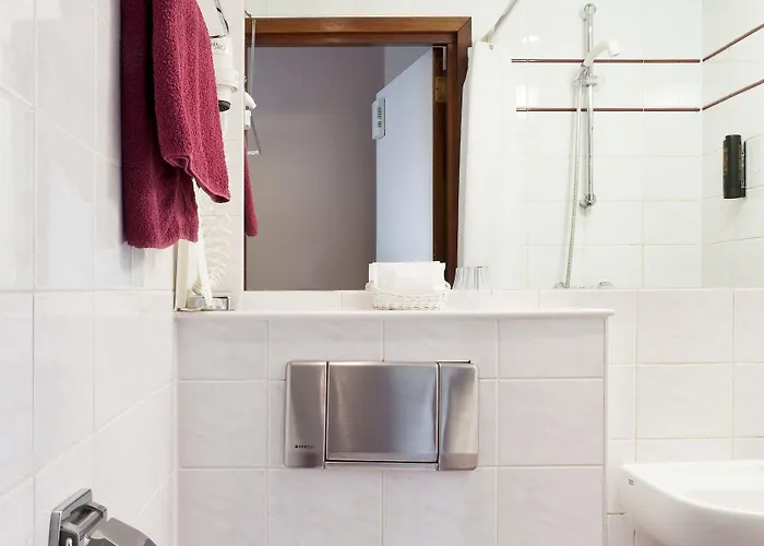 The Neighbour's Magnolia 3* Amsterdam