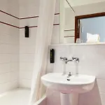 The Neighbour's Magnolia 3*